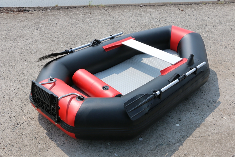 Inflatable boat